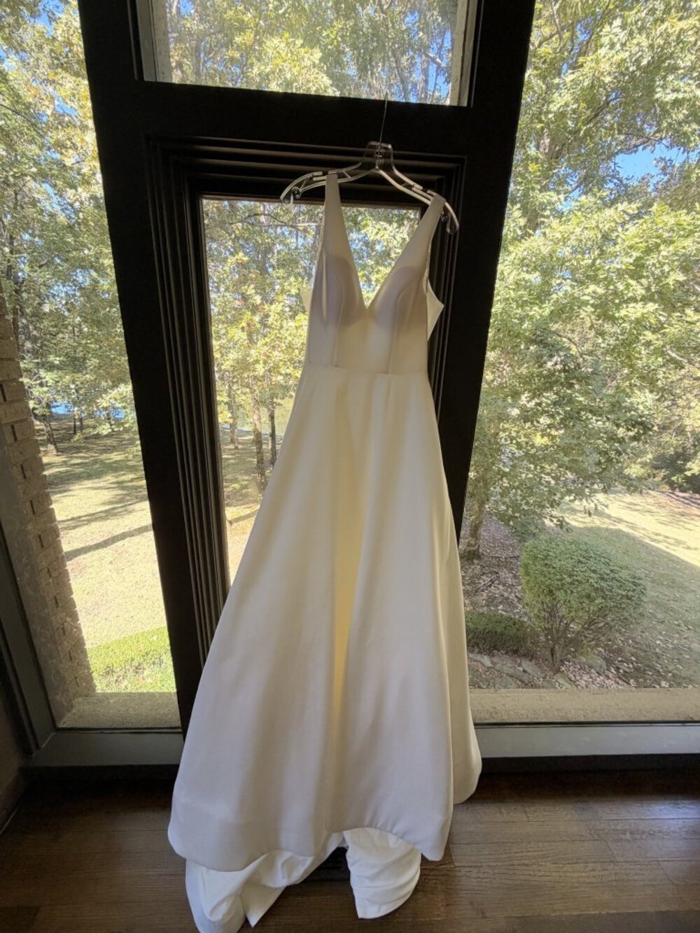 Martina Liana Style 1275 Wedding Dress Ivory Size 10 NWT with Bow
